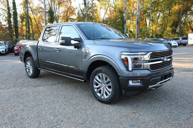 2024 Ford F-150 King Ranch 4WD SuperCrew 5.5' Box w/ Hard Folding Tonneau Cover - 22936142 - 6