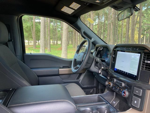 2024 Ford F-150 STX 4WD SuperCrew 5.5' Box - 22921005 - 21