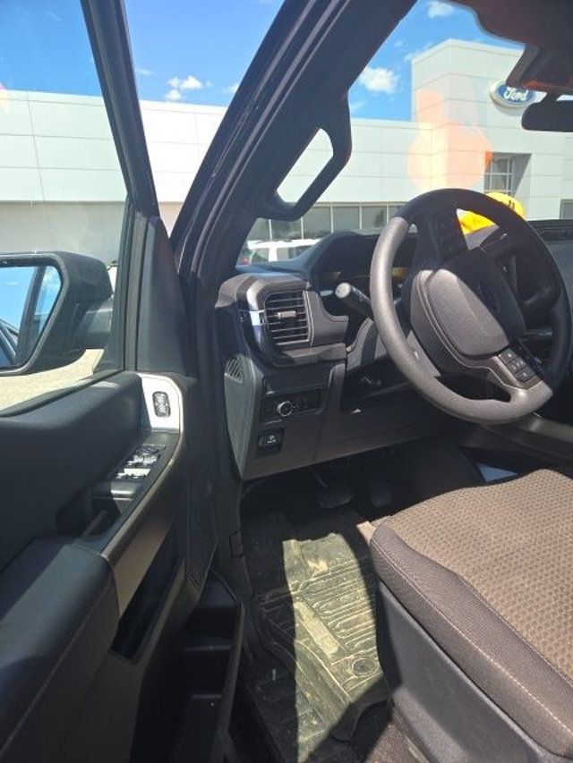 2024 Ford F-150 STX 4WD SuperCrew 5.5' Box - 22921005 - 4