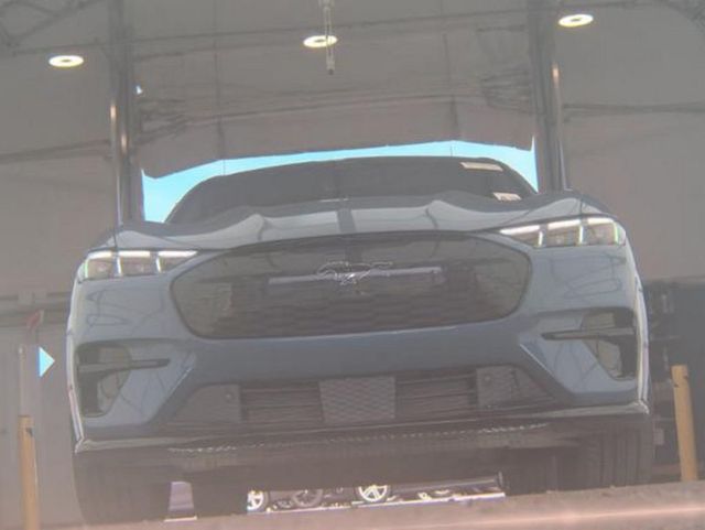 2024 Ford Mustang Mach-E GT AWD - 22921149 - 3