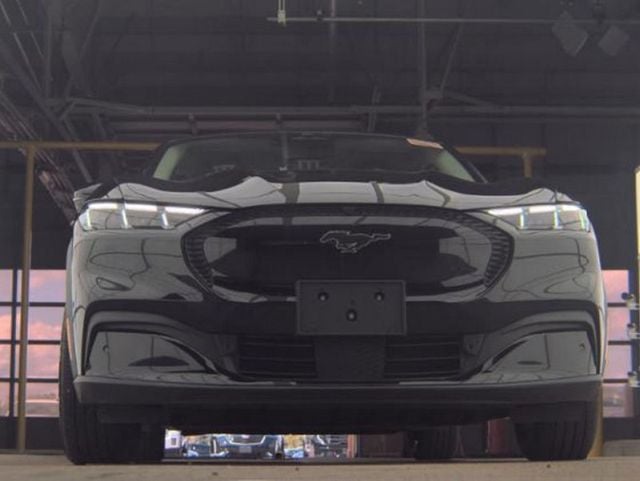 2024 Ford Mustang Mach-E Select AWD - 22930304 - 3