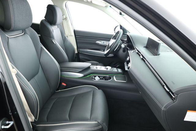 2024 Genesis Electrified GV70 Advanced AWD - 22902238 - 24