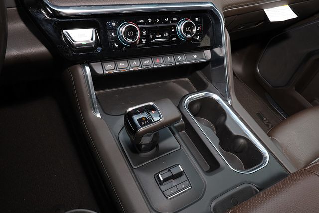 2024 GMC SIERRA 1500 4WD Crew Cab 157" Denali - 22937812 - 32