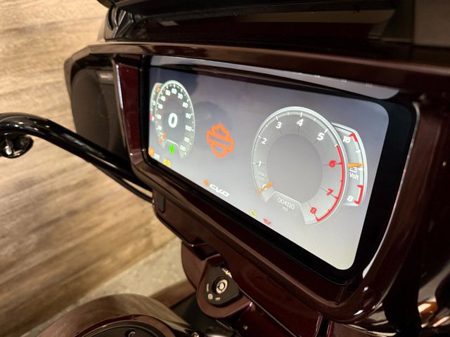 2024 Harley-Davidson FLHXSE CVO Street Glide SUPER CLEAN! - 22904866 - 10