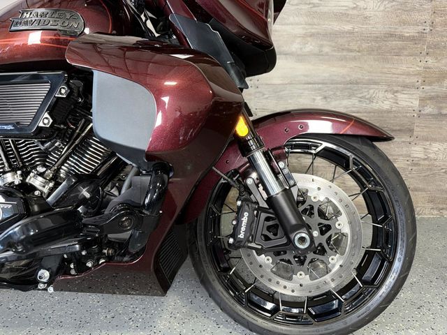 2024 Harley-Davidson FLHXSE CVO Street Glide SUPER CLEAN! - 22904866 - 4