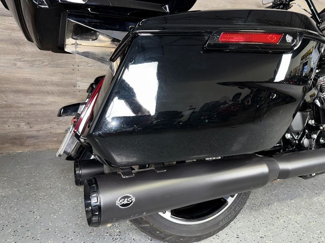 2024 Harley-Davidson FLTRX Road Glide One Owner! - 22925508 - 8