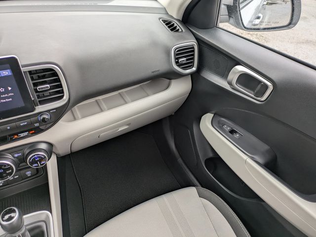 2024 Hyundai Venue SEL IVT - 22928129 - 16