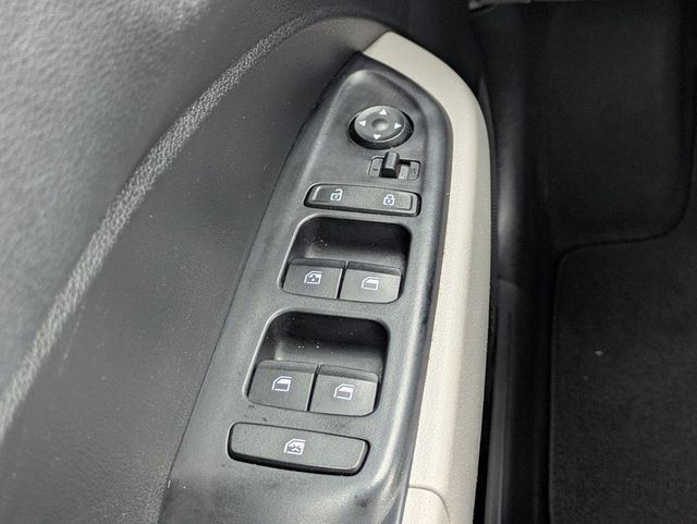 2024 Hyundai Venue SEL IVT - 22928129 - 23