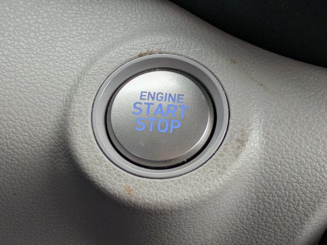 2024 Hyundai Venue SEL IVT - 22928129 - 27