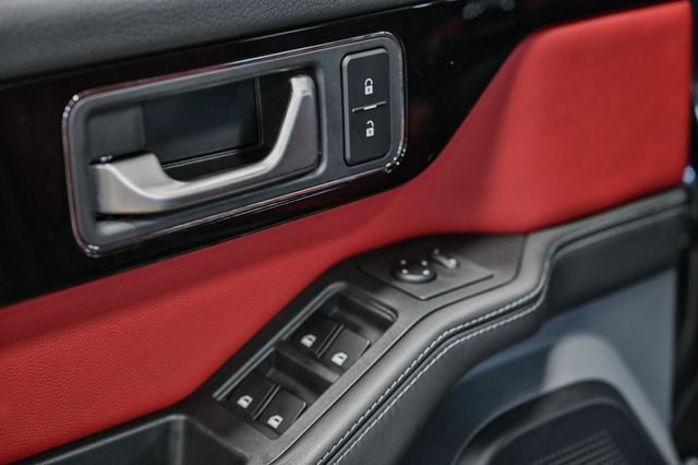 2024 INEOS Grenadier Fieldmaster Edition AWD - 22937486 - 24