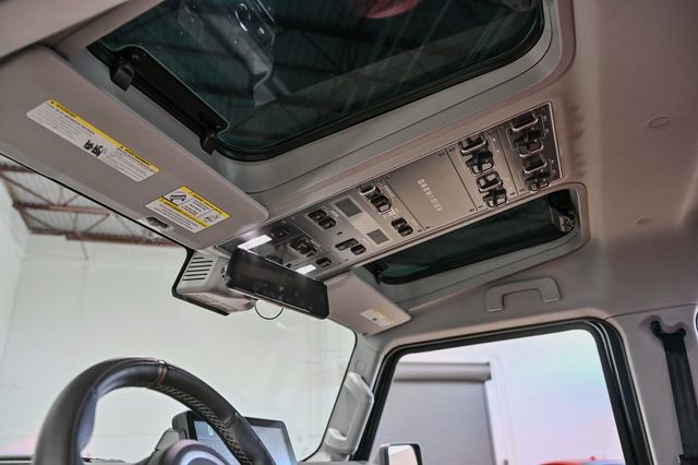 2024 INEOS Grenadier Fieldmaster Edition AWD - 22937486 - 25