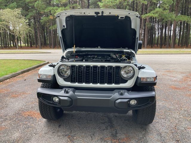 2024 Jeep Gladiator Nighthawk 4x4 - 22938650 - 19