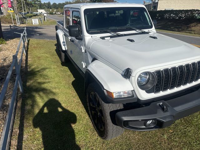 2024 Jeep Gladiator Nighthawk 4x4 - 22938650 - 2