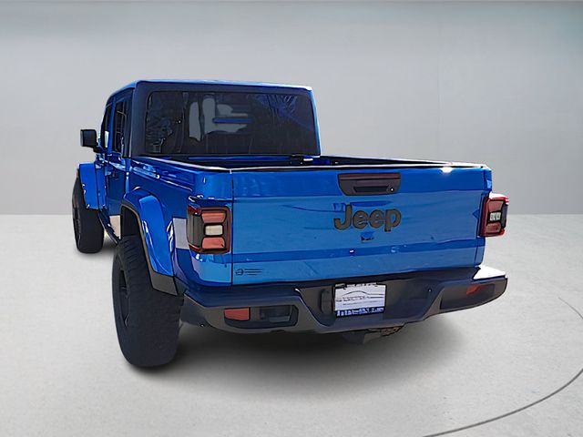 2024 Jeep Gladiator Willys 4x4 with 3-Piece Hard Top - 22935183 - 3