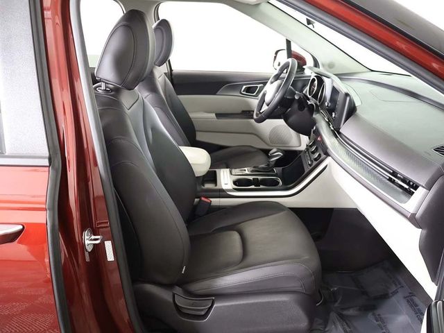 2024 Kia Carnival LX FWD w/Seat Pkg - 22926233 - 29