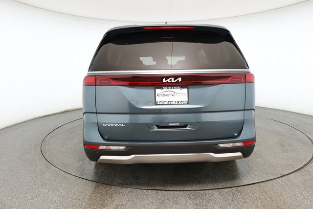 2024 Kia Carnival SX Prestige with Rear Seat Entertainment Package - 22904022 - 4