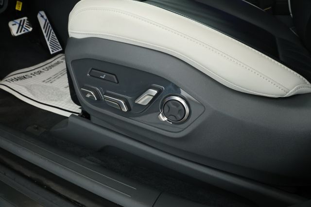 2024 Kia EV9 GT-Line AWD with 2nd Row VIP Relaxation Package - 22929333 - 9