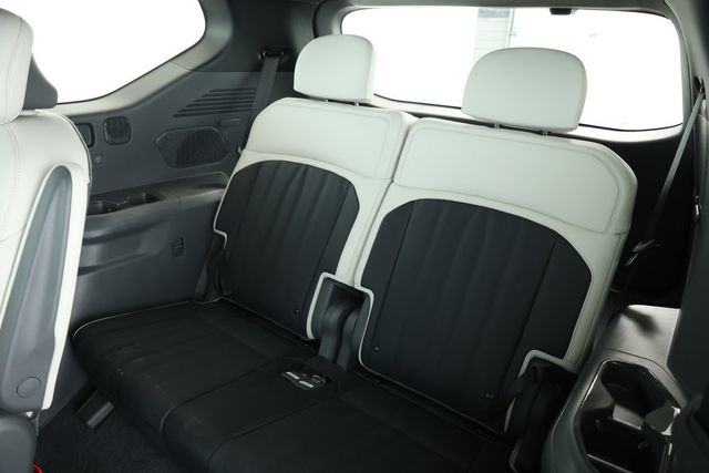 2024 Kia EV9 GT-Line AWD with 2nd Row VIP Relaxation Package - 22929333 - 18