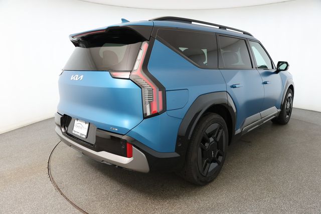 2024 Kia EV9 GT-Line AWD with 2nd Row VIP Relaxation Package - 22929333 - 3