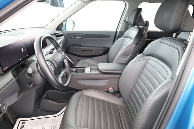 2024 Kia EV9 Land AWD with 2nd Row VIP Relaxation Package - 22859609 - 20