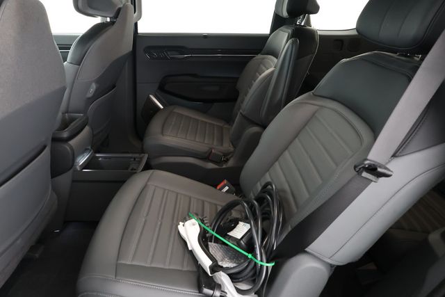 2024 Kia EV9 Land AWD with 2nd Row VIP Relaxation Package - 22859609 - 21