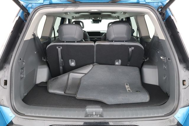 2024 Kia EV9 Land AWD with 2nd Row VIP Relaxation Package - 22859609 - 22