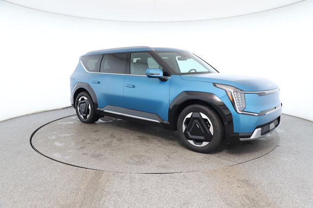 2024 Kia EV9 Land AWD with 2nd Row VIP Relaxation Package - 22859609 - 6