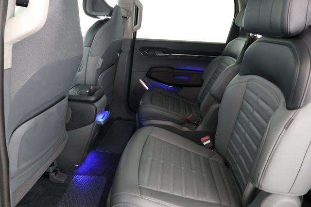 2024 Kia EV9 Land AWD with 2nd Row VIP Relaxation Package - 22870138 - 20