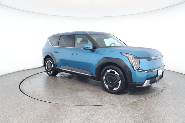 2024 Kia EV9 Land AWD with 2nd Row VIP Relaxation Package - 22870138 - 6
