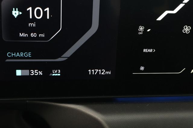 2024 Kia EV9 Land AWD with 2nd Row VIP Relaxation Package - 22874634 - 15