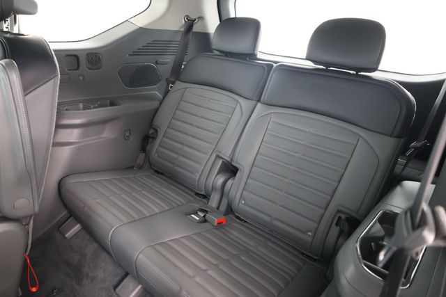 2024 Kia EV9 Land AWD with 2nd Row VIP Relaxation Package - 22874634 - 22