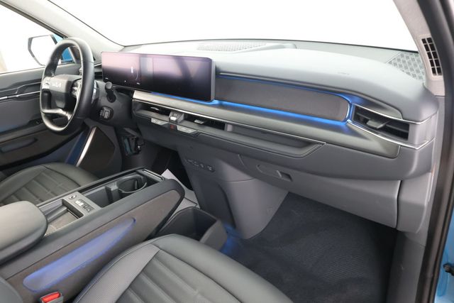 2024 Kia EV9 Land AWD with 2nd Row VIP Relaxation Package - 22874634 - 26