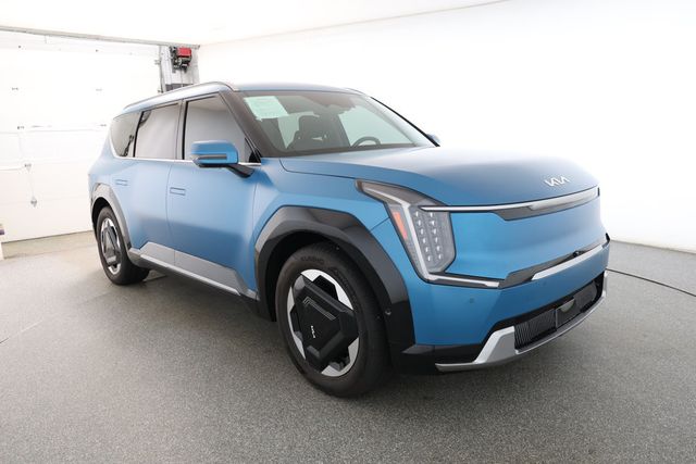 2024 Kia EV9 Land AWD with Towing Package - 22891681 - 2