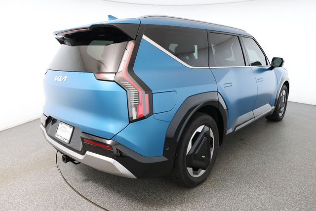 2024 Kia EV9 Land AWD with Towing Package - 22891681 - 3