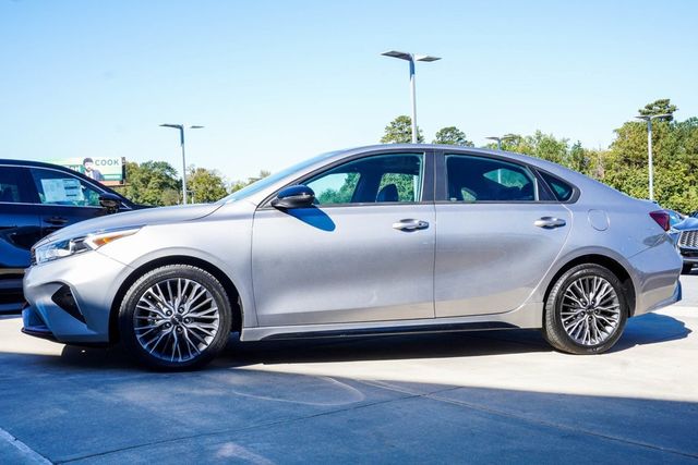 2024 Kia Forte GT-Line IVT - 22929786 - 2