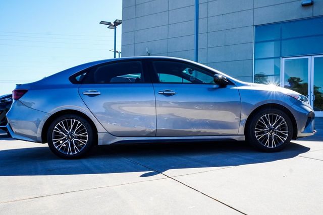 2024 Kia Forte GT-Line IVT - 22929786 - 7