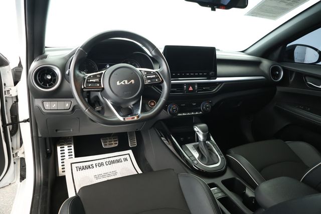2024 Kia Forte GT-Line IVT - 22932045 - 9