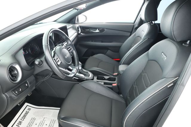 2024 Kia Forte GT-Line IVT - 22932045 - 17