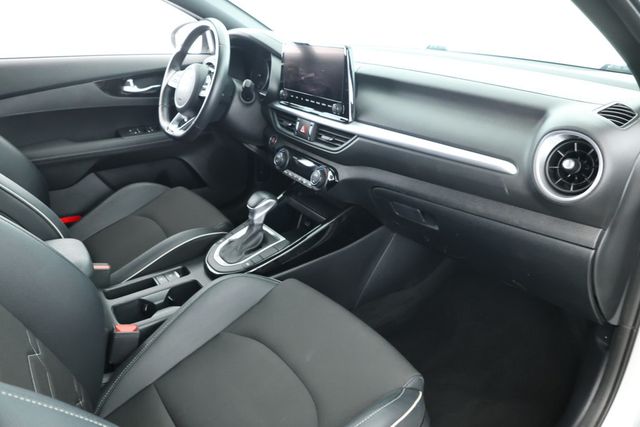 2024 Kia Forte GT-Line IVT - 22932045 - 21