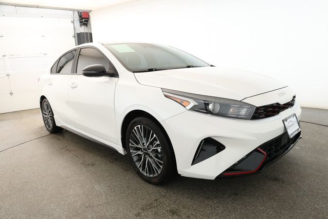 2024 Kia Forte GT-Line IVT - 22932045 - 2