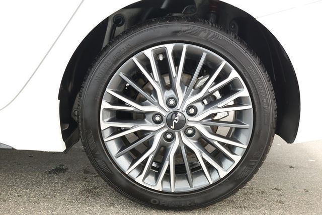 2024 Kia Forte GT-Line IVT - 22932045 - 6