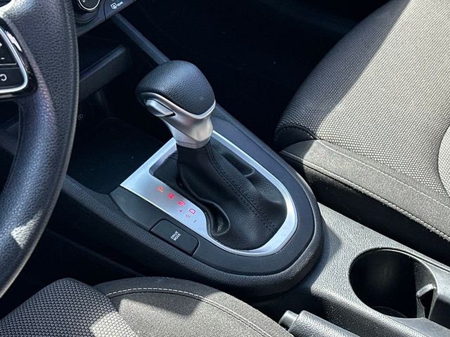 2024 Kia Forte LXS IVT - 22936308 - 18