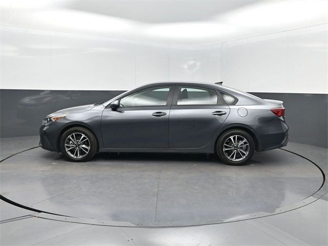 2024 Kia Forte LXS IVT - 22936333 - 1