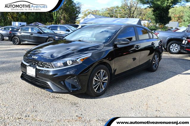 2024 Kia Forte LXS IVT with Technology Package - 22936746 - 0
