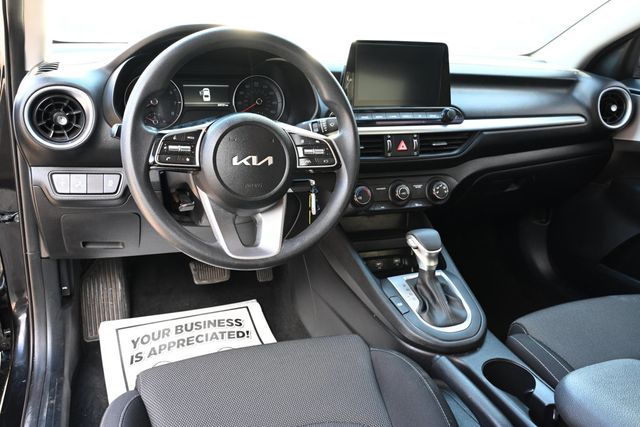 2024 Kia Forte LXS IVT with Technology Package - 22936746 - 11