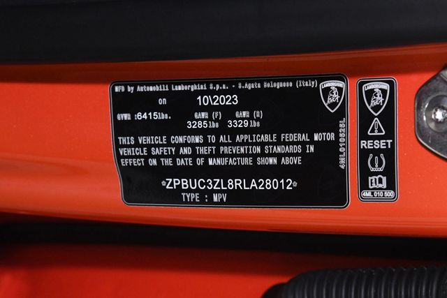 2024 Lamborghini Urus Performante AWD - 22398709 - 39