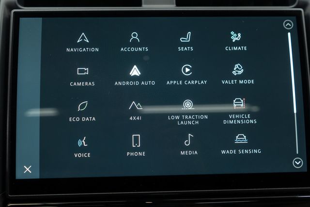 2024 Land Rover Discovery P300 Dynamic SE - 22906328 - 32