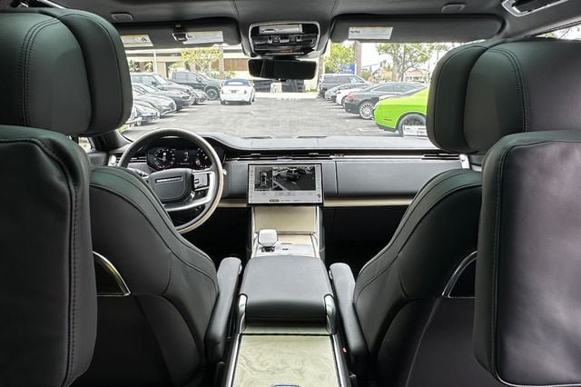 2024 Land Rover Range Rover P615 SV LWB - 22365898 - 35