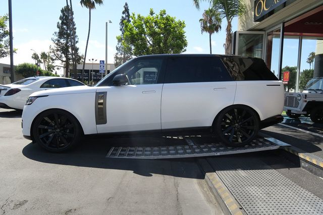 2024 Land Rover Range Rover P615 SV LWB - 22365898 - 4