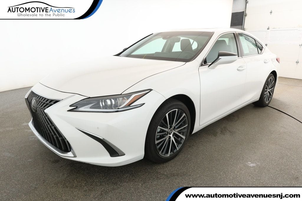 2024 Lexus ES ES 350 with Premium Package, 18'' Wheels & Kick Sensor Trunk - 22932054 | Video 1